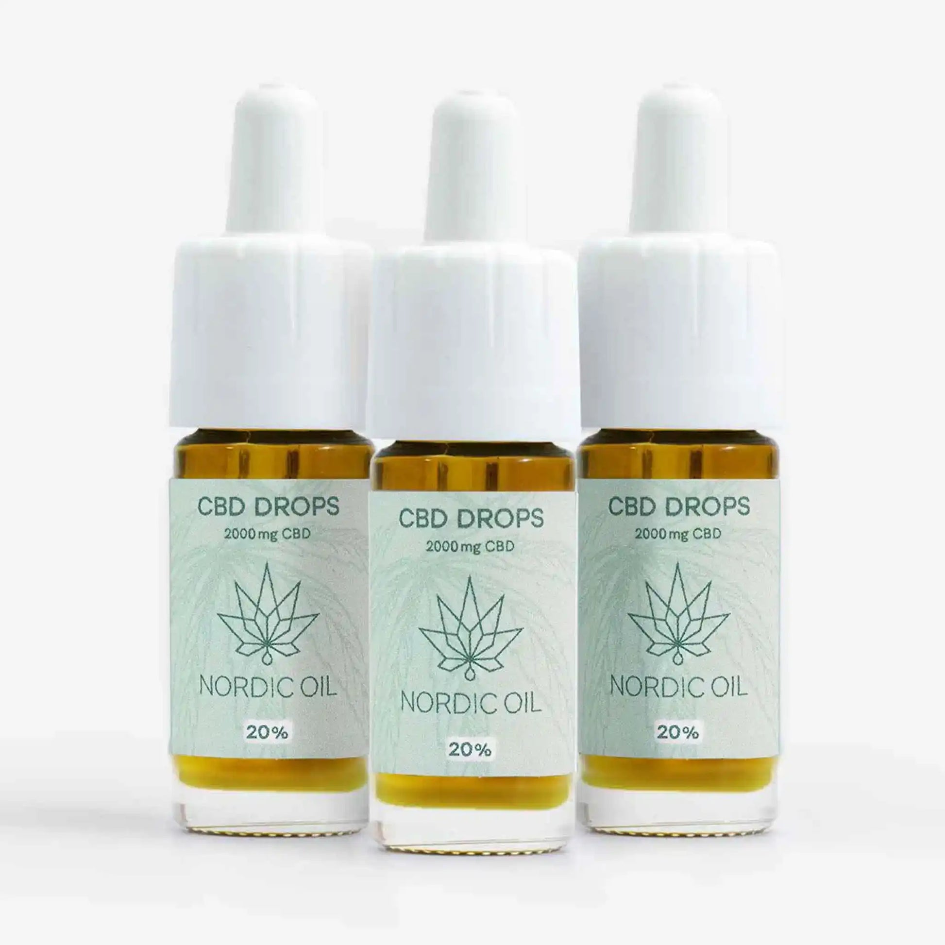 drie van de CBD oliën staan naast elkaar