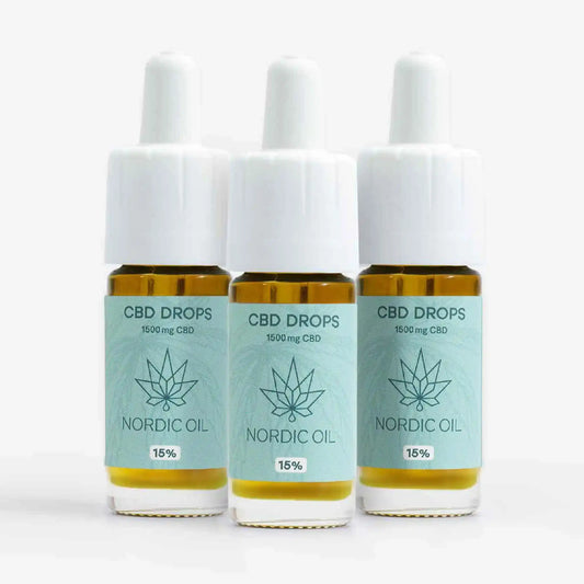 drie van de CBD oliën staan naast elkaar